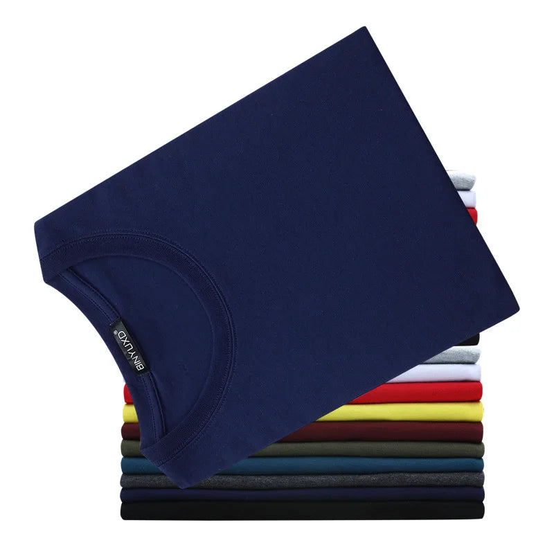 Lot de 5 t-shirts homme en coton – Manches courtes, casual premium                        La simplicité comme force. Le confort comme standard. Le style au quotidien.