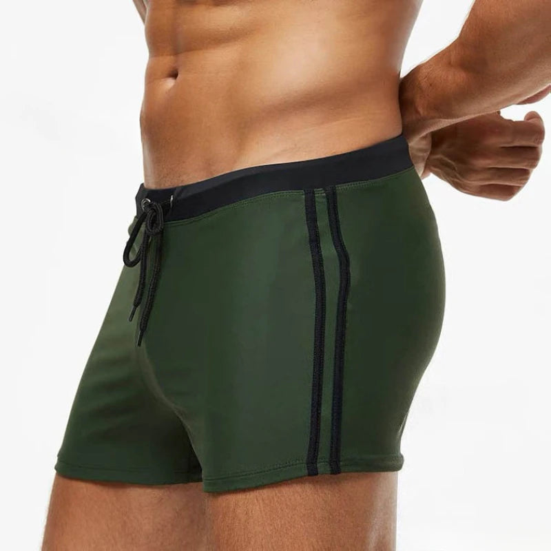 Slip de Bain Homme 2025 Maillot de Bain Sport, Coupe Ajustée et Confort.