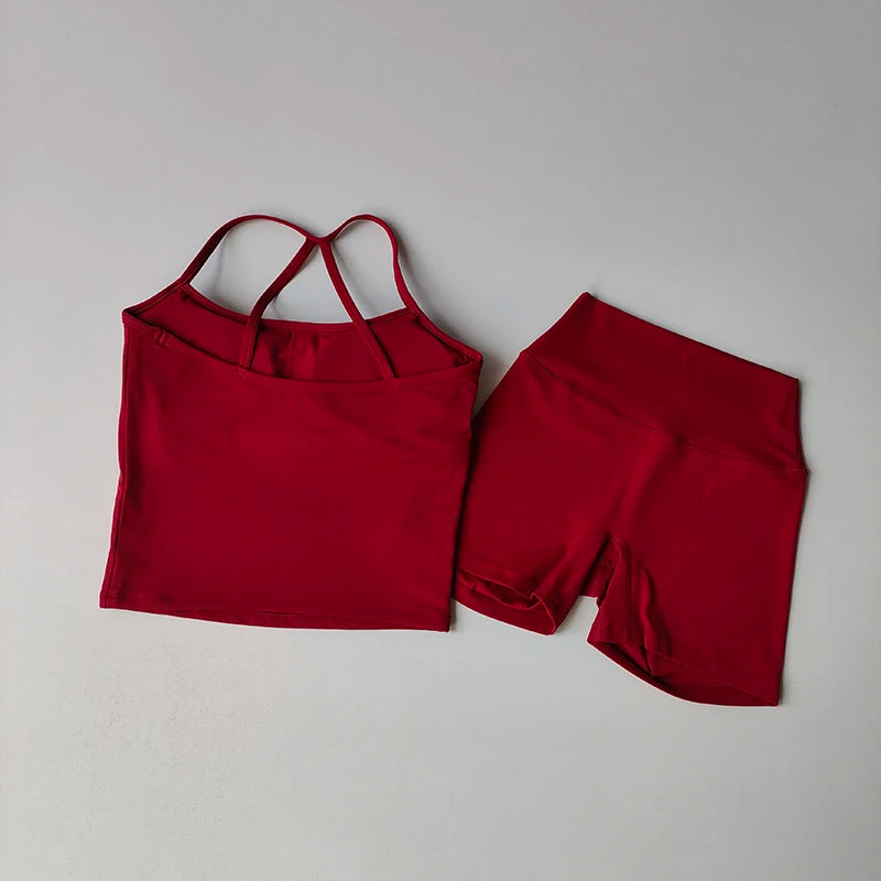 Ensemble Yoga Femme – Débardeur Ajusté Épaules Fines & Short Taille Haute Gainant, Effet Seconde Peau