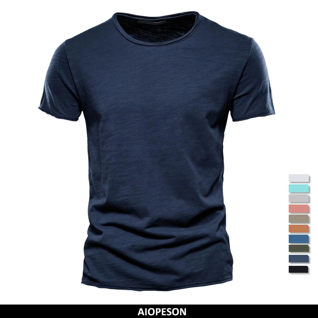 T-shirt homme en coton premium – Coupe slim, manches courtes, L’essentiel masculin, redéfini par la coupe et la matière.